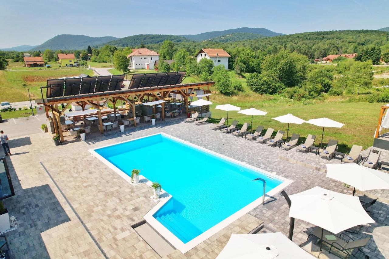 16 Lakes Guesthouse Grabovac  Exteriör bild